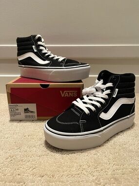 Vans Sk8-Hi Platform Sneakers in Black & White size 6